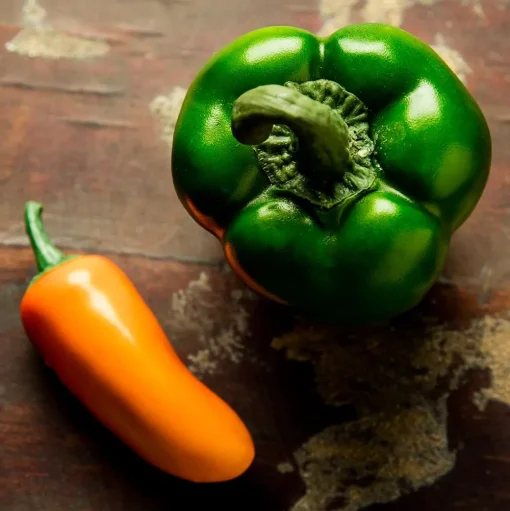 Bag of 8 artificial mixed peppers, 9 x 7"