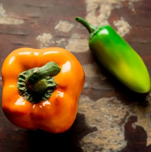 Bag of 8 artificial mixed peppers, 9 x 7"