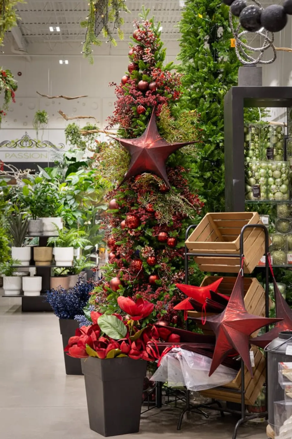 Pre-lit thin alps artificial Christmas tree, 7,5-12′